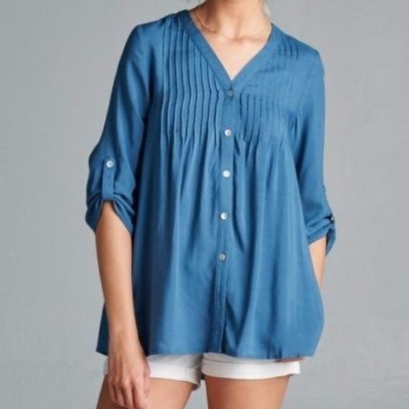 Small Lace Back Button Down Blouse Top - Picture 2 of 2